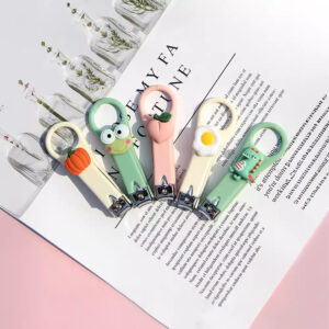 Factory direct sales rotating cute cartoon nail clippers single pack portable nail clippers children