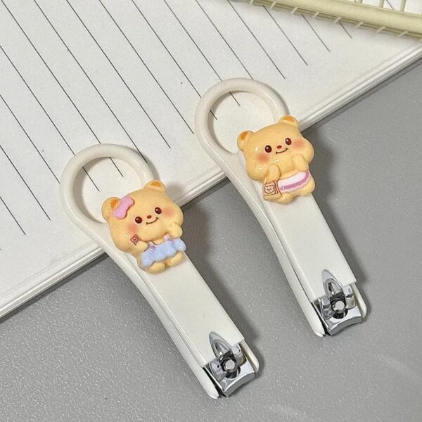 Factory Wholesale Cute Creative Cartoon Girl Heart Nail Clippers Single Pack Portable Nail Clippers